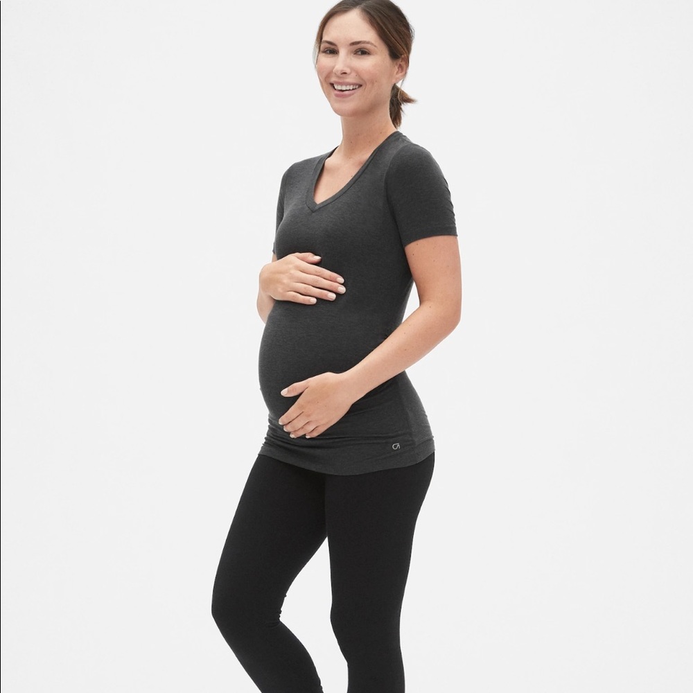 Set of 2 GapFit Maternity Tops